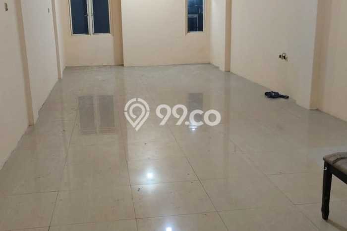 Ruko Disewa di Jakarta Barat dengan LB 204m2 Area Komersial Ramai Ruko Disewa di Jakarta Barat dengan LB 204m2 Area Komersial Ramai