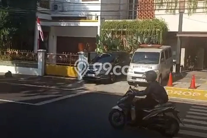 Disewakan Ruko di Kawasan Ramai Bintaro Luas 70m2 Disewakan Ruko di Kawasan Ramai Bintaro Luas 70m2