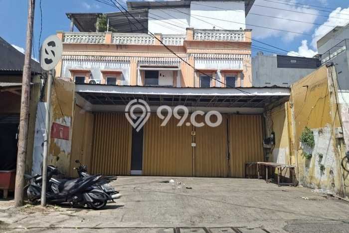 Ruko Bagus Dijual LB 550m2 Lokasi Strategis Jakarta Barat Area Cocok untuk Bisnis Ruko Bagus Dijual LB 550m2 Lokasi Strategis Jakarta Barat Area Cocok untuk Bisnis