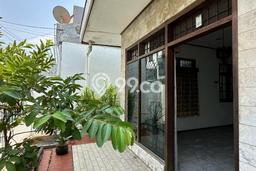 For Sale! Luxury House LT 136m2 Desain Modern di Cideng For Sale! Luxury House LT 136m2 Desain Modern di Cideng