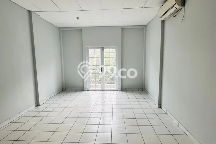 FOR RENT! Ruko di Joglo Cocok untuk Bisnis 100m2 FOR RENT! Ruko di Joglo Cocok untuk Bisnis 100m2
