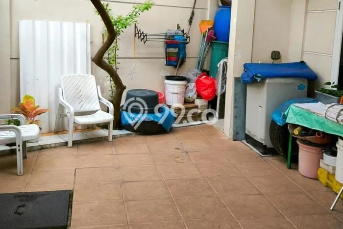 Rumah Modern 3 KT di Duta Garden Jakarta Barat Unfurnished Rumah Modern 3 KT di Duta Garden Jakarta Barat Unfurnished