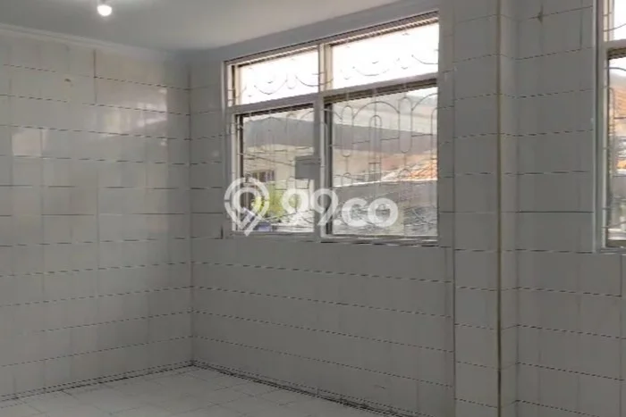 Unit Ruko Disewa Lokasi Tambora, Jakarta Barat Spesifikasi Luas Bangunan 140m2 Unit Ruko Disewa Lokasi Tambora, Jakarta Barat Spesifikasi Luas Bangunan 140m2