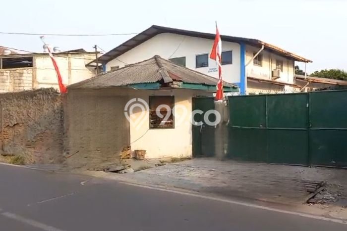 Unit Gudang Dijual di Jakarta Barat LT 1680m2 & LB 1100m2 Unit Gudang Dijual di Jakarta Barat LT 1680m2 & LB 1100m2