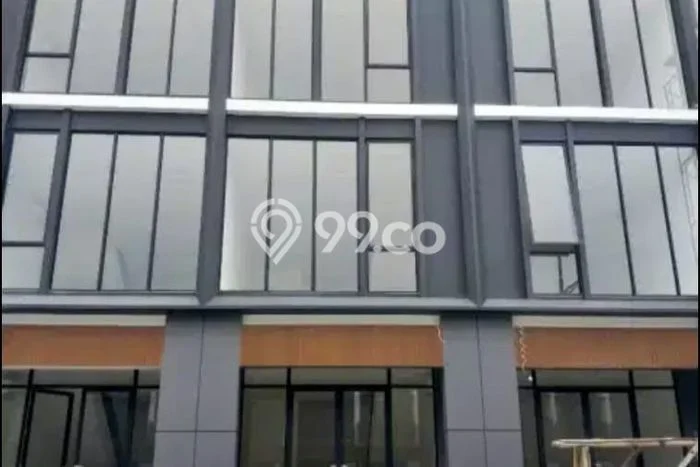 Unit Ruko Disewakan di Gading Serpong di Area Ramai & Strategis Unit Ruko Disewakan di Gading Serpong di Area Ramai & Strategis