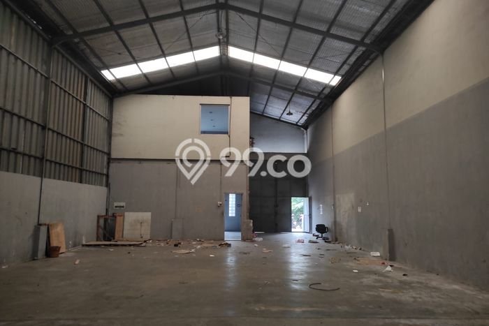 Gudang disewakan di Karawaci Tangerang dengan luas bangunan 330m2 Gudang disewakan di Karawaci Tangerang dengan luas bangunan 330m2