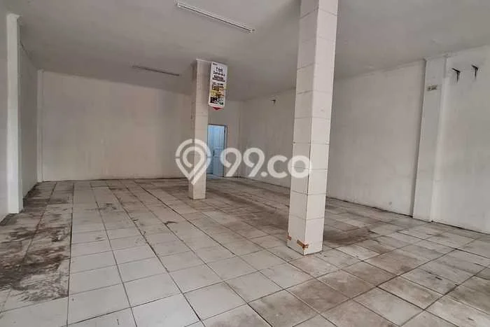 AREA TERBAIK! Ruko di Rawa Buaya, Luas 180m², Keramaian Terjamin AREA TERBAIK! Ruko di Rawa Buaya, Luas 180m², Keramaian Terjamin