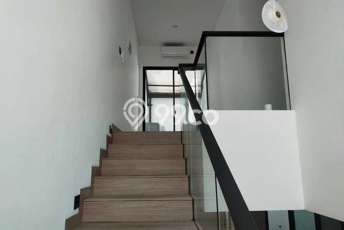 AREA BISNIS! Ruko di , Luas 600m2m², Mainroad, Strategis AREA BISNIS! Ruko di , Luas 600m2m², Mainroad, Strategis