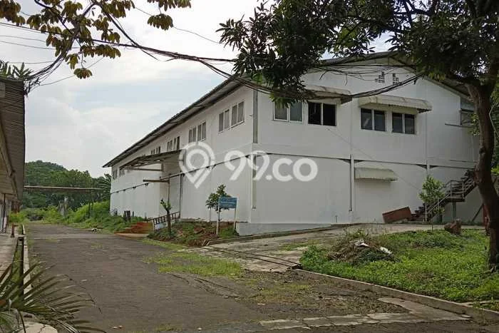 Gudang paling strategis disewakan di Jati Uwung Tangerang Gudang paling strategis disewakan di Jati Uwung Tangerang