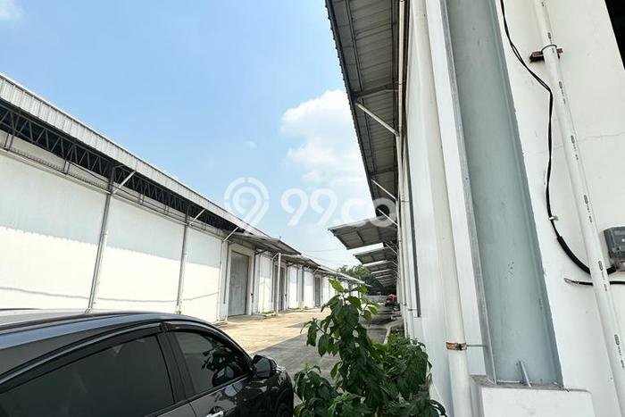 PRIME LOCATION! Gudang Kawasan Karawaci, Luas 1410m², Kawasan Berkembang, Siap Untuk Digunakan PRIME LOCATION! Gudang Kawasan Karawaci, Luas 1410m², Kawasan Berkembang, Siap Untuk Digunakan