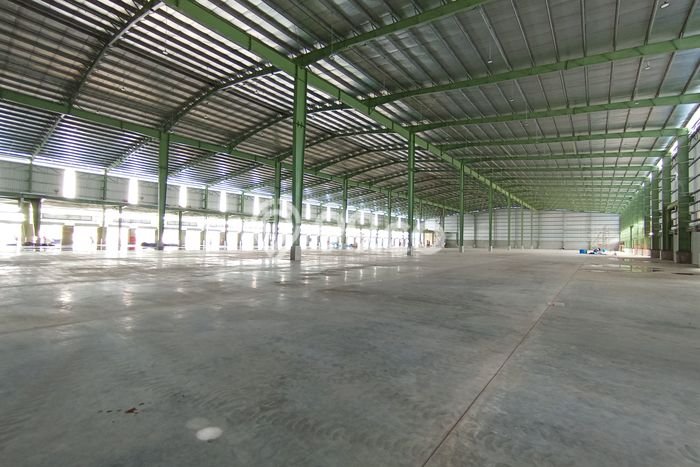 Unit Gudang Disewakan di Daan Mogot di Area Ramai & Strategis Unit Gudang Disewakan di Daan Mogot di Area Ramai & Strategis