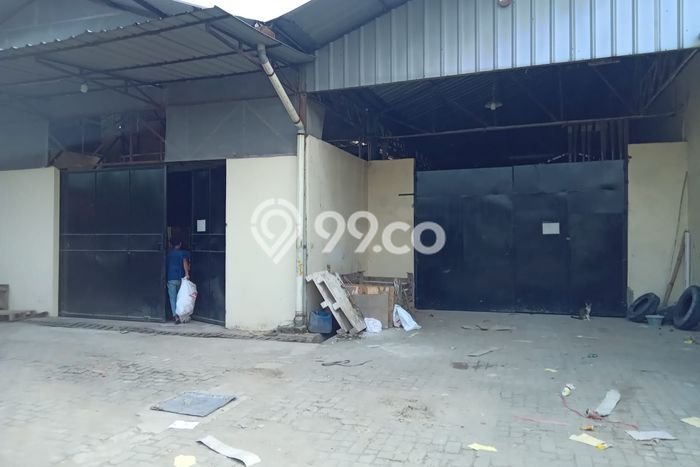 Lokasi Strategis! Dijual Gudang Bisnis di Cipondoh, Tangerang Kondisi Bagus Lokasi Strategis! Dijual Gudang Bisnis di Cipondoh, Tangerang Kondisi Bagus