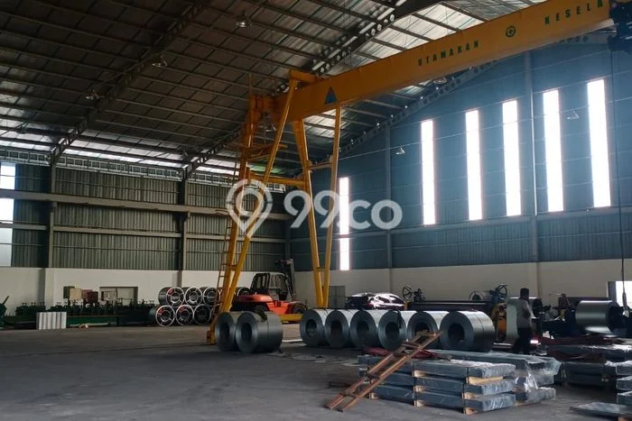 AREA BISNIS! Gudang Kawasan Legok, Luas 2240m², Jalan Utama AREA BISNIS! Gudang Kawasan Legok, Luas 2240m², Jalan Utama