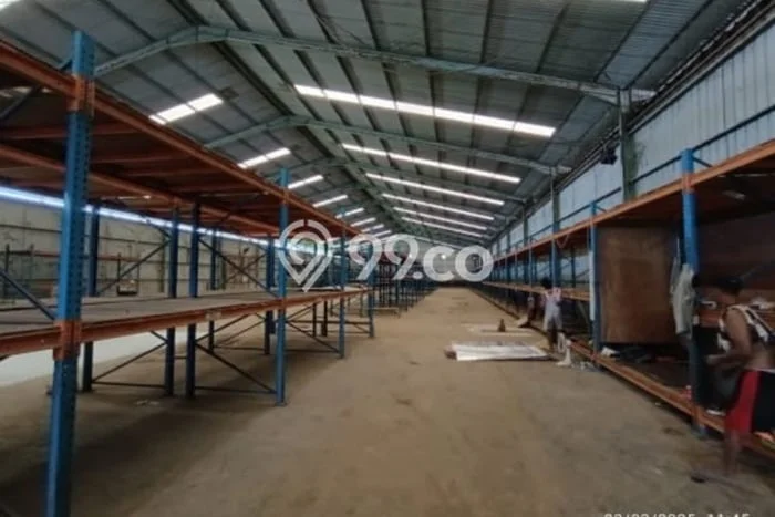 AREA KOMERSIAL! Gudang For Rent Kawasan Curug, Luas 1850m², Area Strategis, Ready Operasional AREA KOMERSIAL! Gudang For Rent Kawasan Curug, Luas 1850m², Area Strategis, Ready Operasional