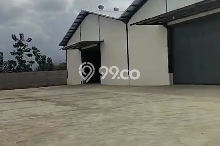 Gudang bagus disewakan di Legok Tangerang dengan LB 900m2 harga sewa terbaik Gudang bagus disewakan di Legok Tangerang dengan LB 900m2 harga sewa terbaik