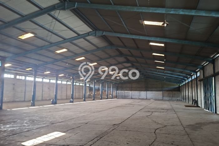 Unit Gudang Paling Strategis di Karawaci Tangerang dengan LB 2500m2 Unit Gudang Paling Strategis di Karawaci Tangerang dengan LB 2500m2
