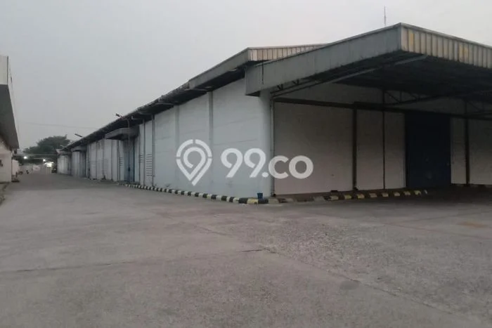 Unit Gudang Disewakan di Kapuk Kamal di Area Ramai & Strategis Unit Gudang Disewakan di Kapuk Kamal di Area Ramai & Strategis