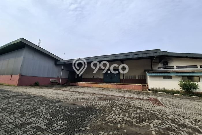 LOKASI PREMIUM! Gudang Kawasan Parung Panjang, Luas 5600m², Jalan Utama, Kawasan Komersial LOKASI PREMIUM! Gudang Kawasan Parung Panjang, Luas 5600m², Jalan Utama, Kawasan Komersial