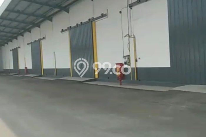 AREA POTENSIAL! Gudang di Jatake, Luas 9500m², Lokasi Strategis AREA POTENSIAL! Gudang di Jatake, Luas 9500m², Lokasi Strategis