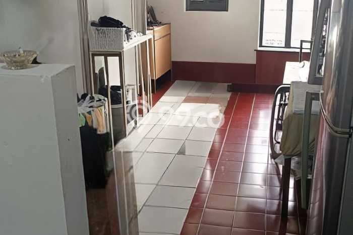 Hunian Eksklusif Siap Huni LT 215m2 di Ciputat, Tangerang Selatan Hunian Eksklusif Siap Huni LT 215m2 di Ciputat, Tangerang Selatan