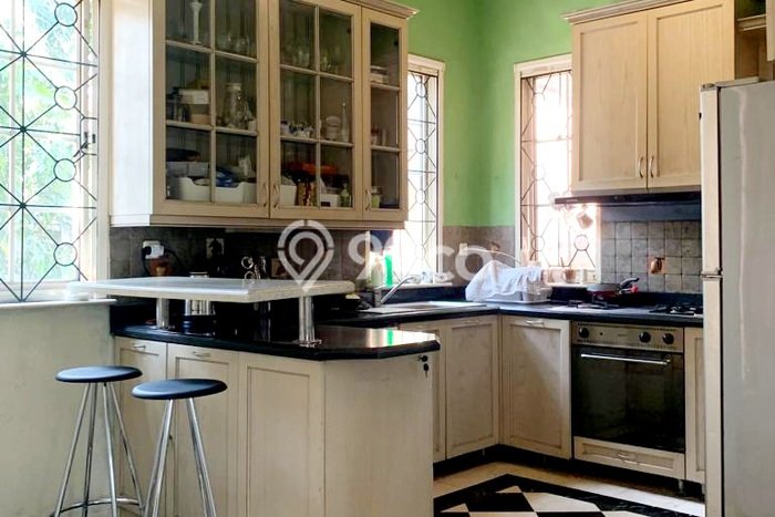 Rumah Mewah LB 285m2 Siap Huni Desain Elegan di Sektor 9-Bintaro, Tangerang Selatan Rumah Mewah LB 285m2 Siap Huni Desain Elegan di Sektor 9-Bintaro, Tangerang Selatan
