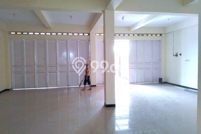 Ruko untuk disewa di Gatak punya LT 153m2 & LB 250m2 harga sewa kompetitif Ruko untuk disewa di Gatak punya LT 153m2 & LB 250m2 harga sewa kompetitif