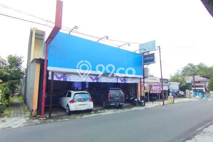 LOKASI PREMIUM! Ruko di Jaten, Luas 300m², Mainroad, Kawasan Bisnis LOKASI PREMIUM! Ruko di Jaten, Luas 300m², Mainroad, Kawasan Bisnis