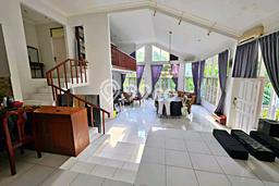 Hunian Elit LB 350m2 Siap Pakai Desain Elegan di Setiabudi, Bandung Hunian Elit LB 350m2 Siap Pakai Desain Elegan di Setiabudi, Bandung