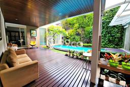 Ready to Use! Luxury House LT 420m2 Desain Modern di Kota Baru Parahyangan Ready to Use! Luxury House LT 420m2 Desain Modern di Kota Baru Parahyangan