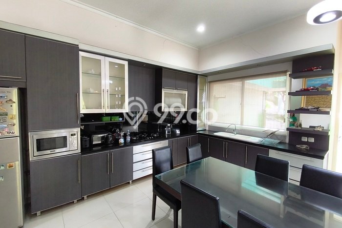 Hunian Elit LB 500m2 Siap Pakai Desain Elegan di Dago Pakar, Bandung Hunian Elit LB 500m2 Siap Pakai Desain Elegan di Dago Pakar, Bandung