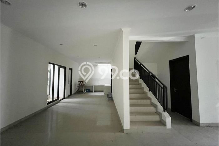Ready to Use! Luxury House LT 216m2 Desain Modern di Summarecon Bandung Ready to Use! Luxury House LT 216m2 Desain Modern di Summarecon Bandung