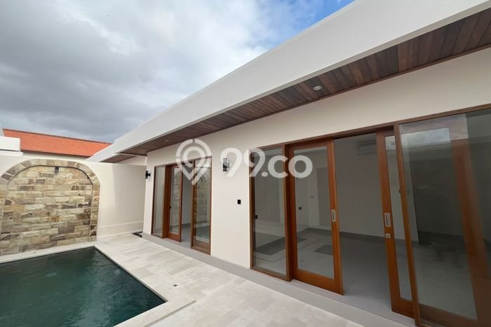 Available Vila untuk Disewa di Kerobokan, Luas 0m², Dekat ke Pusat Kota Available Vila untuk Disewa di Kerobokan, Luas 0m², Dekat ke Pusat Kota