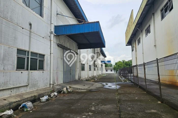 Unit Gudang Tersedia di Cikarang Spesifikasi LB 5250m2 Unit Gudang Tersedia di Cikarang Spesifikasi LB 5250m2