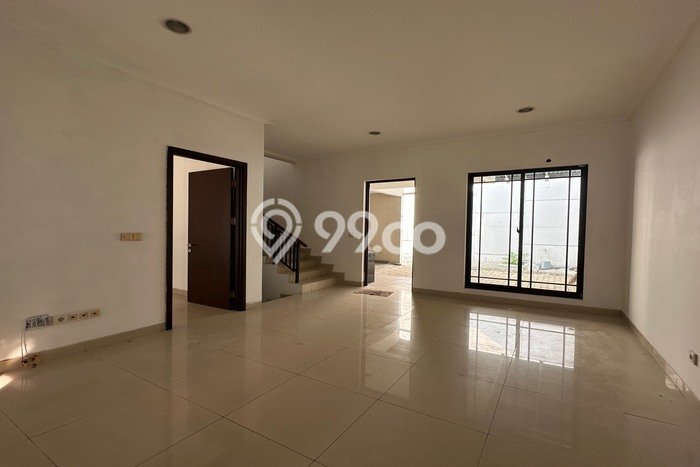Dijual Rumah Mewah Megah Dengan View Cantik di Green Lake City, Jakarta Barat Dijual Rumah Mewah Megah Dengan View Cantik di Green Lake City, Jakarta Barat