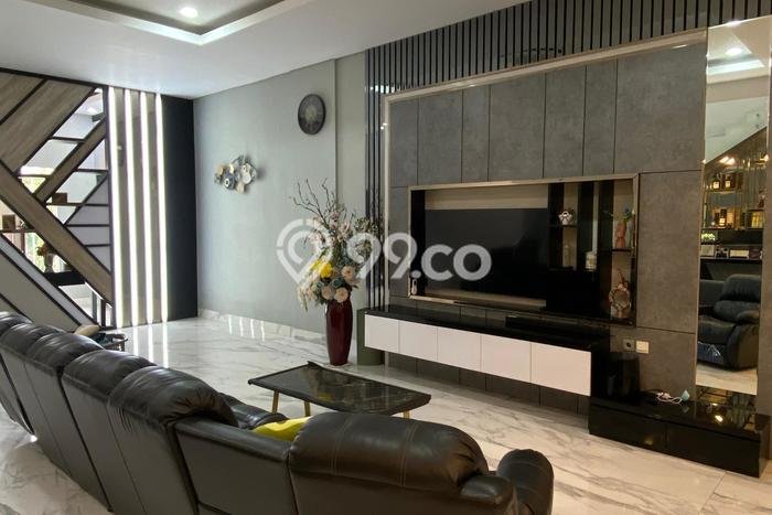 Hunian Elit LB 430m2 Siap Huni Desain Elegan di Pantai Indah Kapuk, Jakarta Utara Hunian Elit LB 430m2 Siap Huni Desain Elegan di Pantai Indah Kapuk, Jakarta Utara