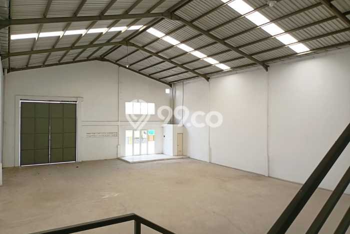 Disewakan Gudang di Kawasan Ramai Teluk Naga Luas 480m2 Disewakan Gudang di Kawasan Ramai Teluk Naga Luas 480m2