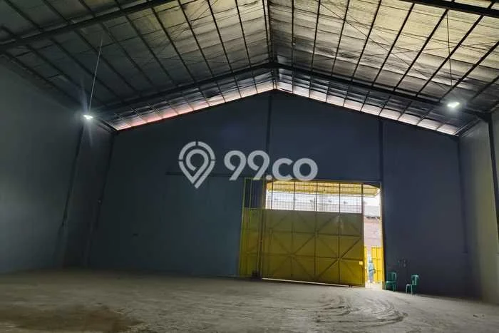 Unit Gudang disewakan di Cipondoh Tangerang dengan LT 800m2 / LB 600m2 Unit Gudang disewakan di Cipondoh Tangerang dengan LT 800m2 / LB 600m2