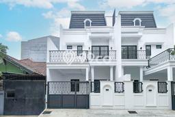 DIJUAL CEPAT! Rumah Minimalis di Bintaro, Tangerang Selatan, LT 108m² LB 161m² Bisa Nego! DIJUAL CEPAT! Rumah Minimalis di Bintaro, Tangerang Selatan, LT 108m² LB 161m² Bisa Nego!