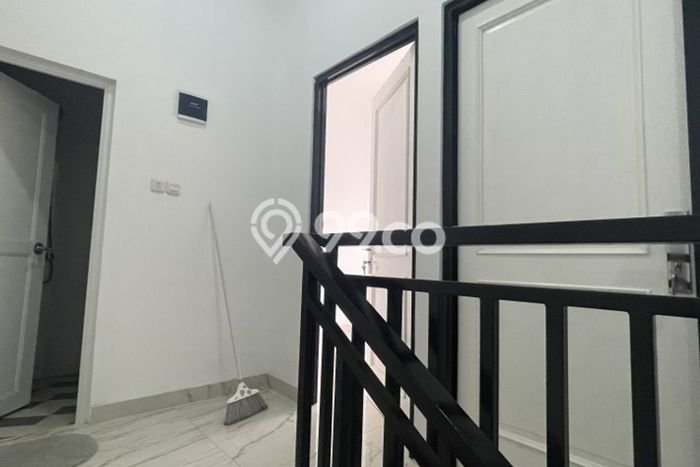 Hunian Cantik Minimalis Lb 110m2 di Ciracas, Jakarta Timur Hunian Cantik Minimalis Lb 110m2 di Ciracas, Jakarta Timur