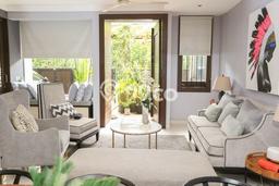 Hunian Mewah LB 300m2 Siap Huni Desain Elegan di Pondok Indah, Jakarta Selatan Hunian Mewah LB 300m2 Siap Huni Desain Elegan di Pondok Indah, Jakarta Selatan