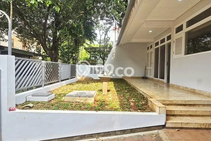 Rumah Elit LB 150m2 Siap Pakai Desain Elegan di Pondok Indah, Jakarta Selatan Rumah Elit LB 150m2 Siap Pakai Desain Elegan di Pondok Indah, Jakarta Selatan