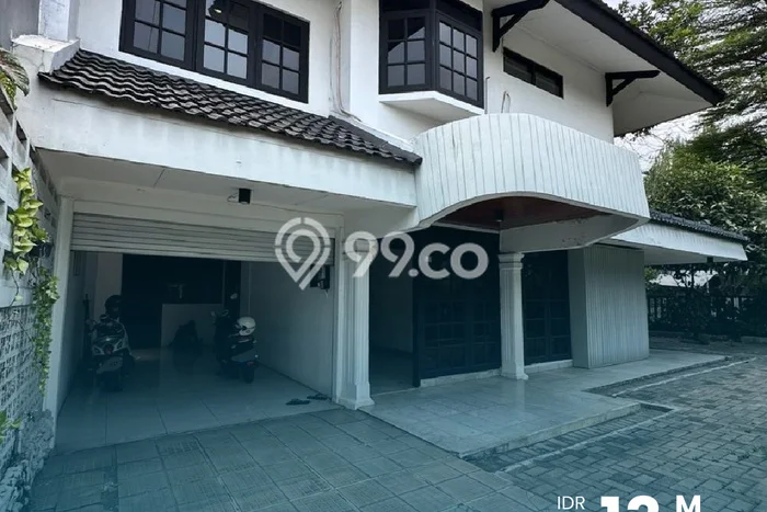 Rumah Luxury Modern Tanpa Renovasi di Pondok Indah Jakarta Selatan Rumah Luxury Modern Tanpa Renovasi di Pondok Indah Jakarta Selatan