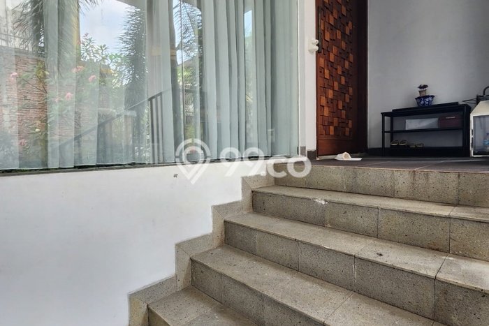 Rumah Luxury Modern Tanpa Renovasi di Kemang Jakarta Selatan Rumah Luxury Modern Tanpa Renovasi di Kemang Jakarta Selatan