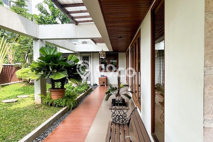 Hunian Elit LB 500m2 Siap Huni Desain Elegan di Senopati, Jakarta Selatan Hunian Elit LB 500m2 Siap Huni Desain Elegan di Senopati, Jakarta Selatan
