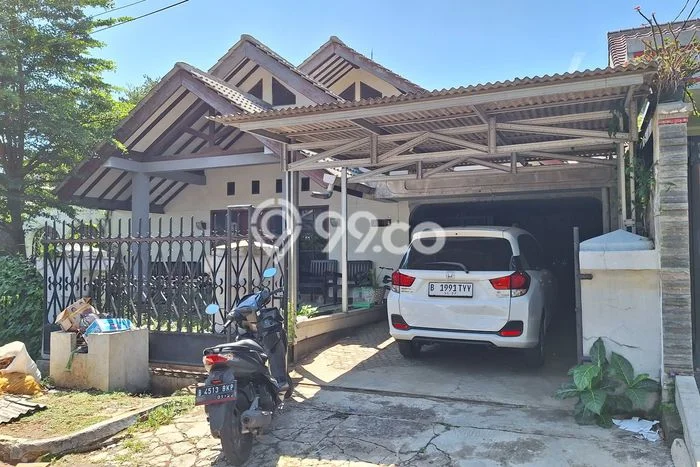 Rumah Mewah LB 250m2 Siap Huni Desain Elegan di Tegallega, Bogor Rumah Mewah LB 250m2 Siap Huni Desain Elegan di Tegallega, Bogor