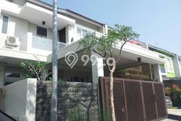Hunian Elit LB 220m2 Siap Huni Desain Elegan di Tanah Sareal, Bogor Hunian Elit LB 220m2 Siap Huni Desain Elegan di Tanah Sareal, Bogor