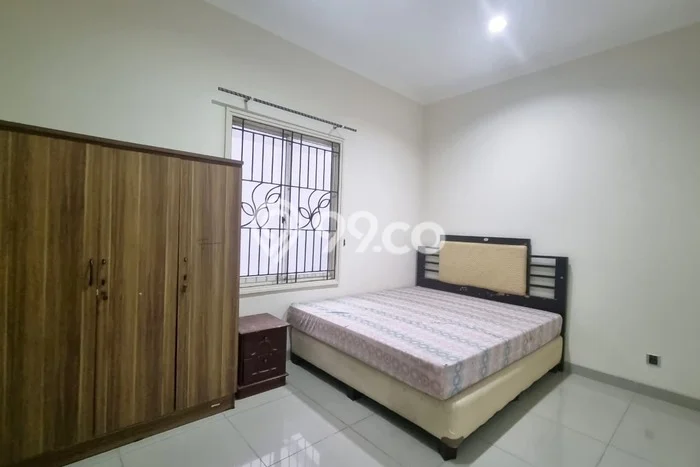 Disewakan! Rumah 4 Kamar Tidur &
2 Kamar Mandi di Gading Serpong, Tangerang Disewakan! Rumah 4 Kamar Tidur &
2 Kamar Mandi di Gading Serpong, Tangerang