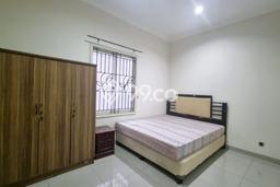 Disewakan! Rumah 4 Kamar Tidur &
2 Kamar Mandi di Gading Serpong, Tangerang Disewakan! Rumah 4 Kamar Tidur &
2 Kamar Mandi di Gading Serpong, Tangerang