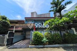 Rumah LT 200m2m² Desain Minimalis di Kebon Jeruk, Dekat Fasilitas Umum, Jakarta Barat Rumah LT 200m2m² Desain Minimalis di Kebon Jeruk, Dekat Fasilitas Umum, Jakarta Barat