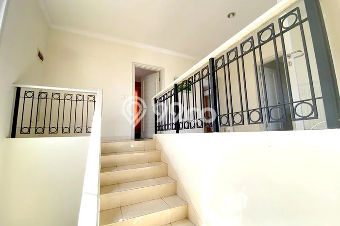 Rumah sewa siap huni 3 Kamar Tidur di Alam Sutera, Tangerang Rumah sewa siap huni 3 Kamar Tidur di Alam Sutera, Tangerang